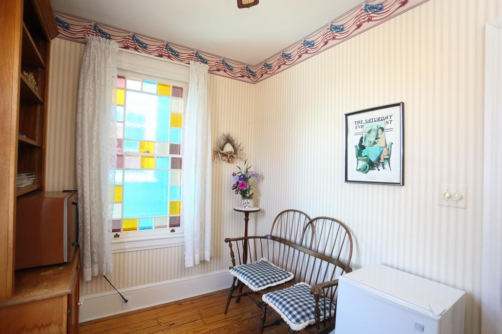 Beauclaires Bed & Breakfast Cape May Exterior photo