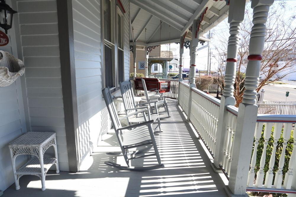 Beauclaires Bed & Breakfast Cape May Exterior photo