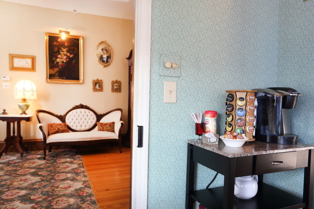 Beauclaires Bed & Breakfast Cape May Exterior photo